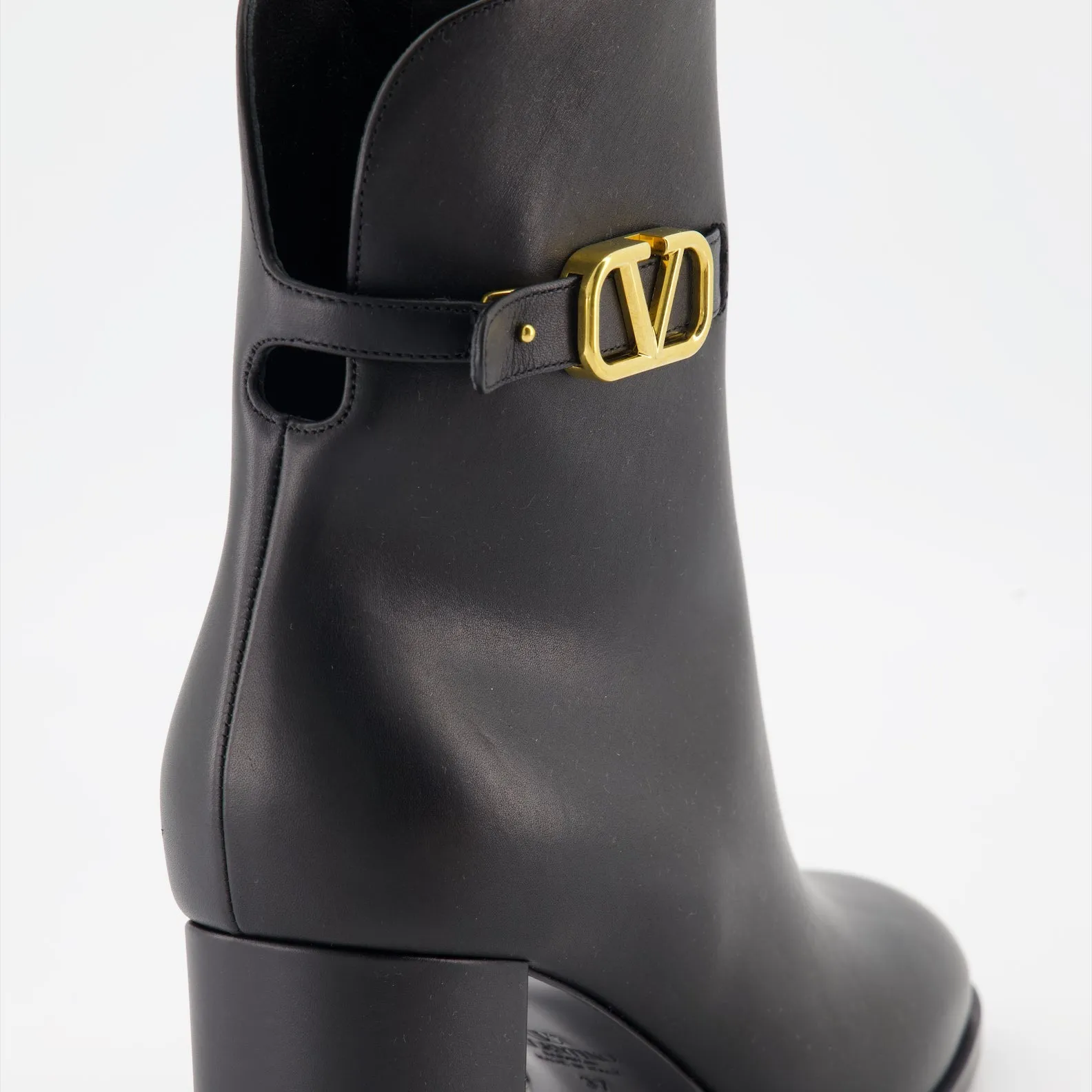 Valetino Garavani VLogo Leather Ankle Boots