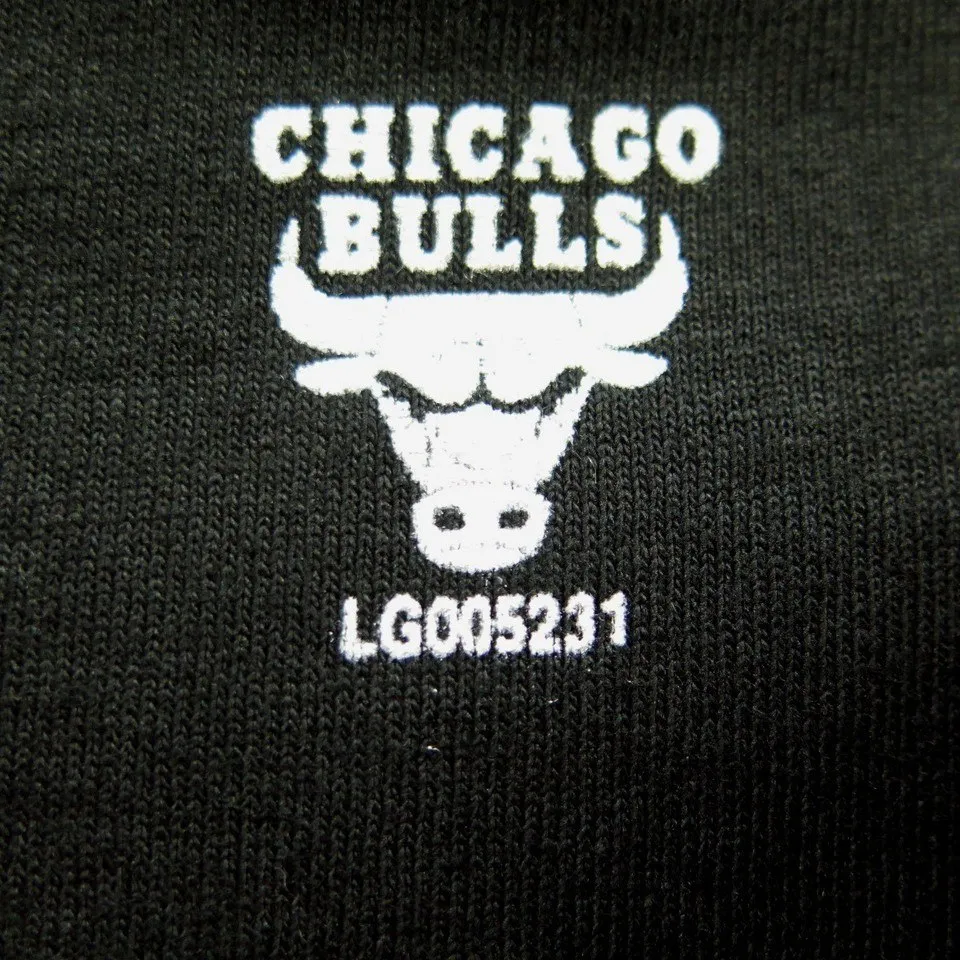 Vintage 90s Chicago Bulls T-Shirt Mens L Deadstock Basketball 1997 NBA Champions