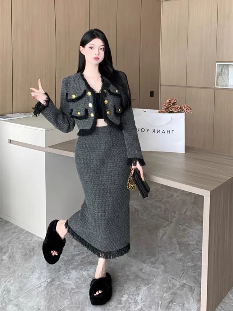 Xiaoxiangfeng suit for women in autumn new long-sleeved tassel cardigan jacket + high waist hip skirt two-piece trendy set (A999